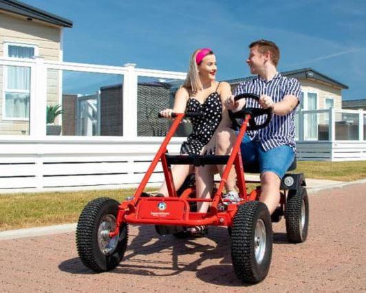 מלון סלסי Olympic Holiday Caravan מראה חיצוני תמונה